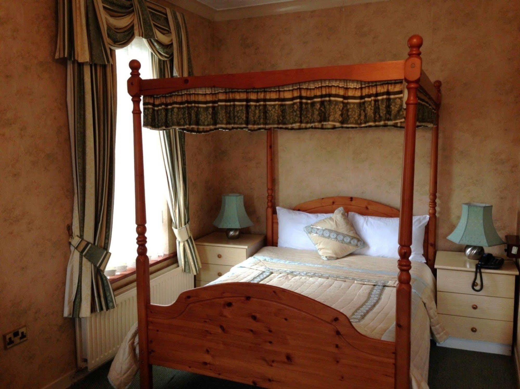 Tregenna Hotel Merthyr Tydfil Bagian luar foto